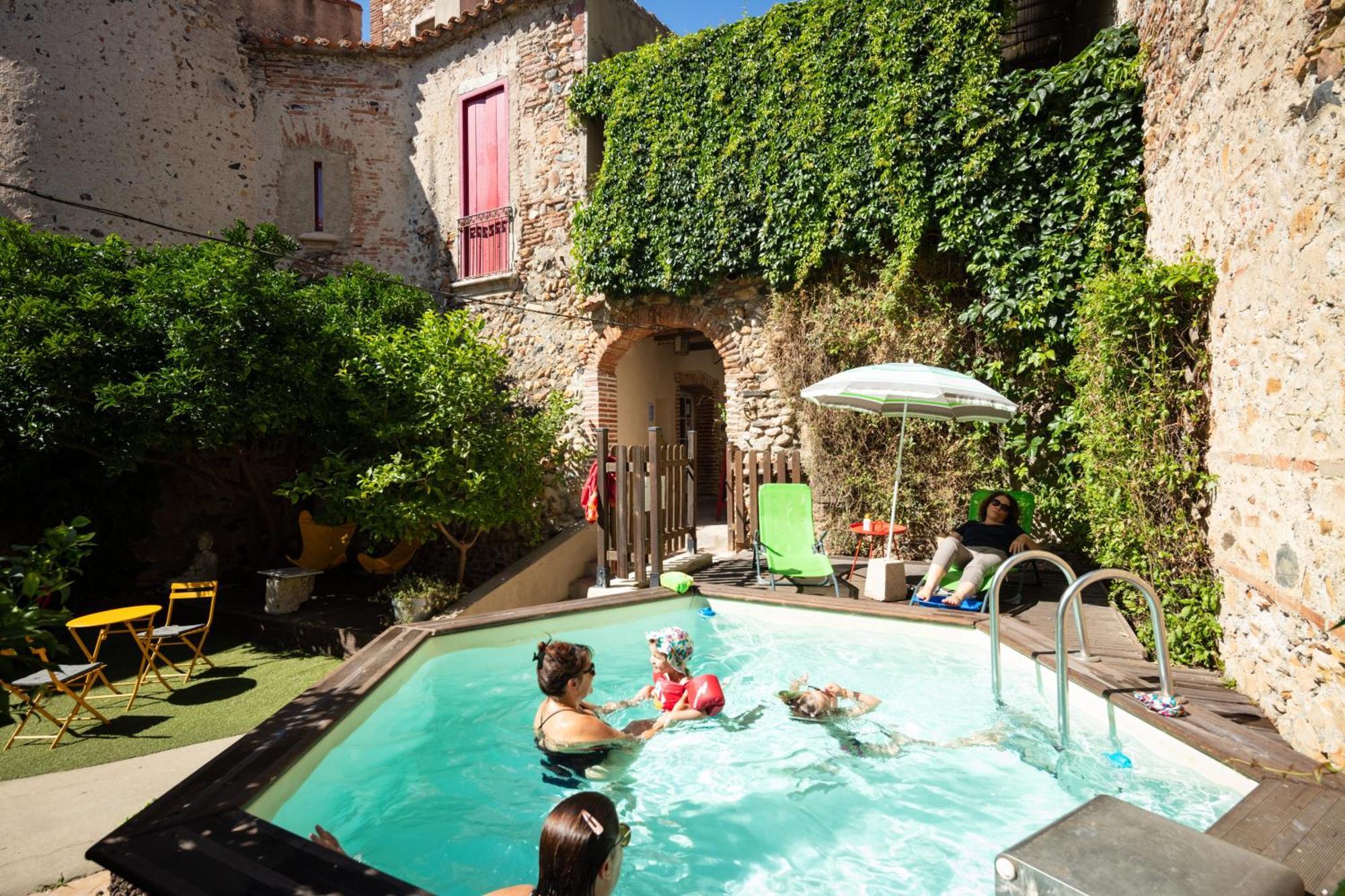 La Tour Du Terroir Bed and Breakfast Rivesaltes Exteriör bild